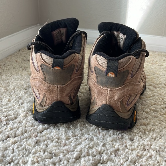 Merrell Hiking Boots - Picture 3 of 8